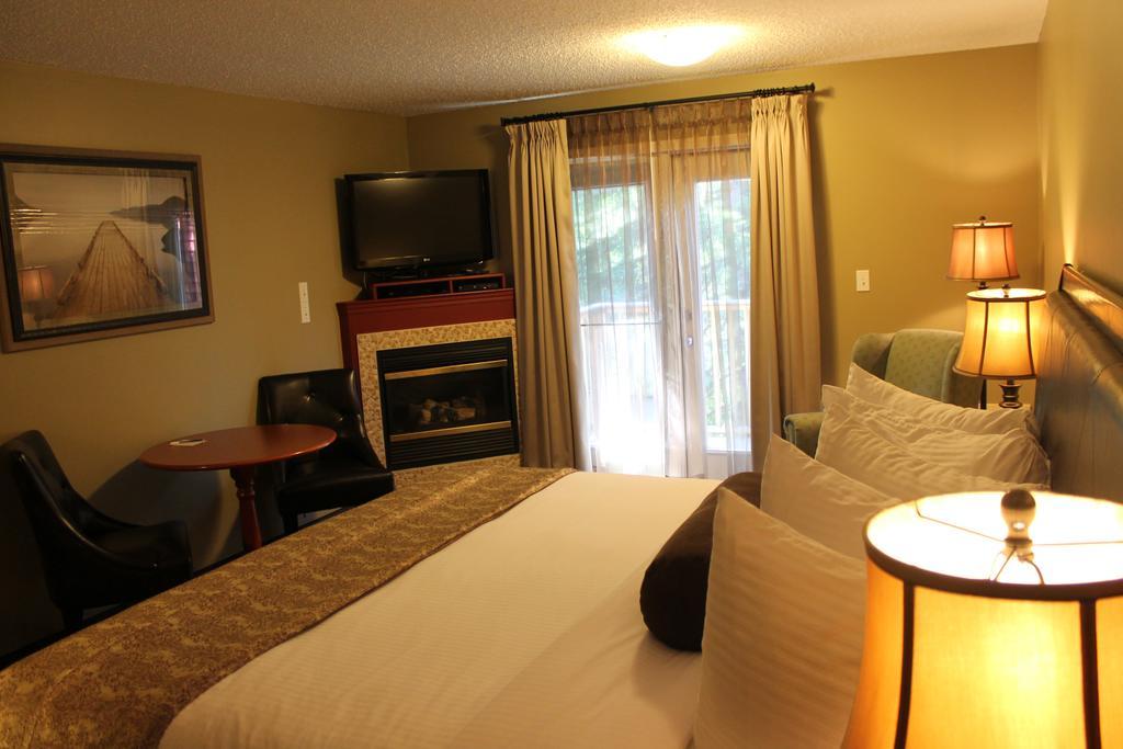 Village Creek Country Inn Westerose Экстерьер фото