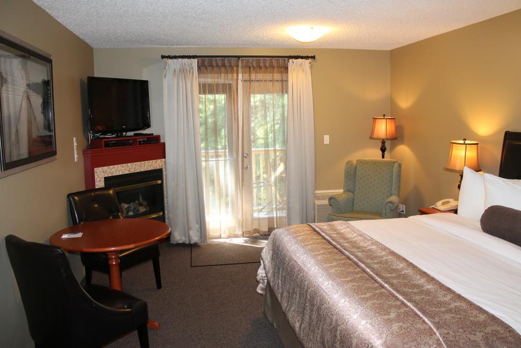 Village Creek Country Inn Westerose Экстерьер фото