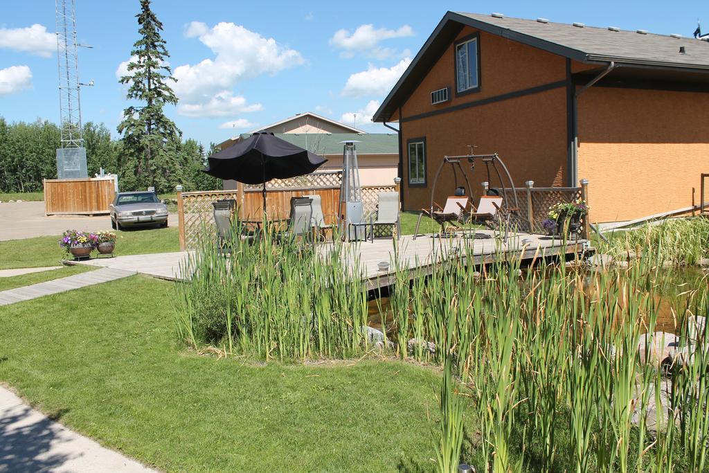 Village Creek Country Inn Westerose Экстерьер фото