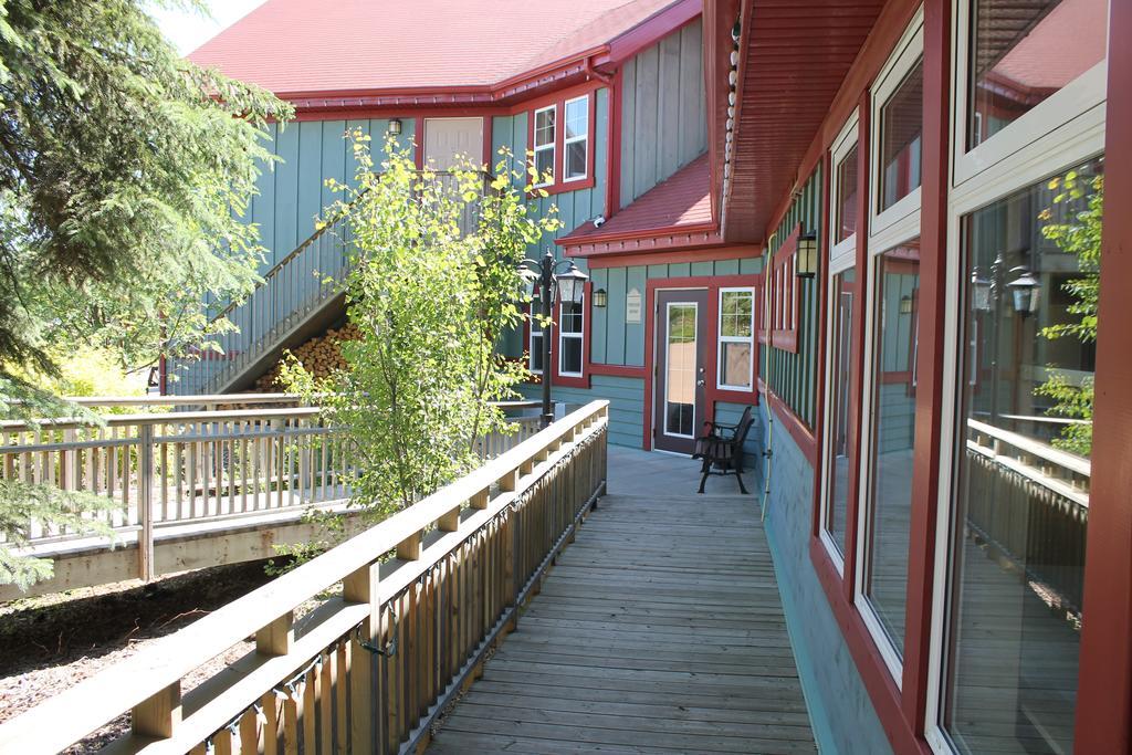 Village Creek Country Inn Westerose Экстерьер фото