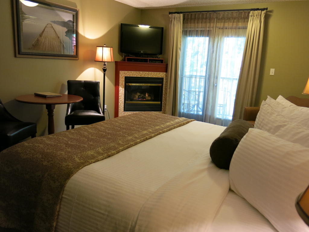 Village Creek Country Inn Westerose Номер фото