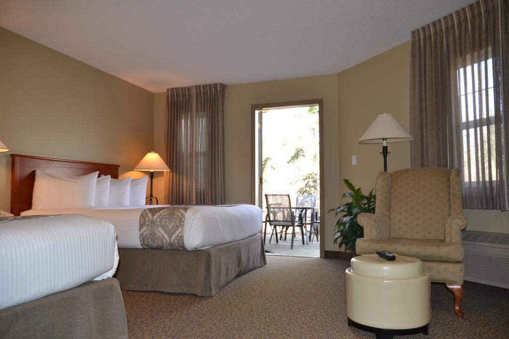 Village Creek Country Inn Westerose Экстерьер фото